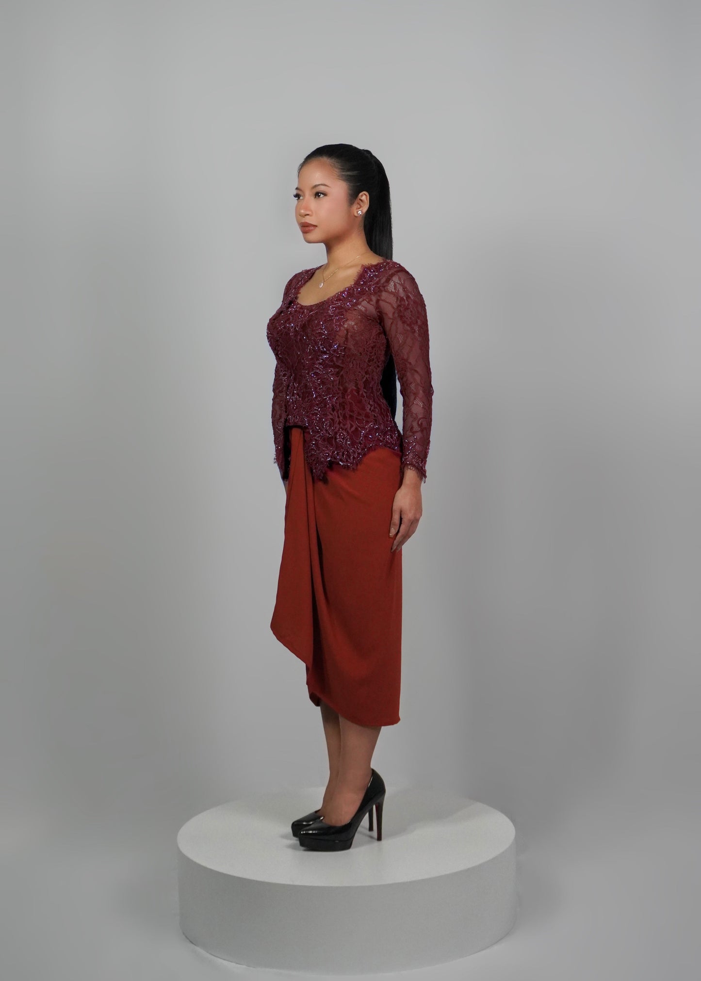 Maya Velvet Kebaya - Deep Red